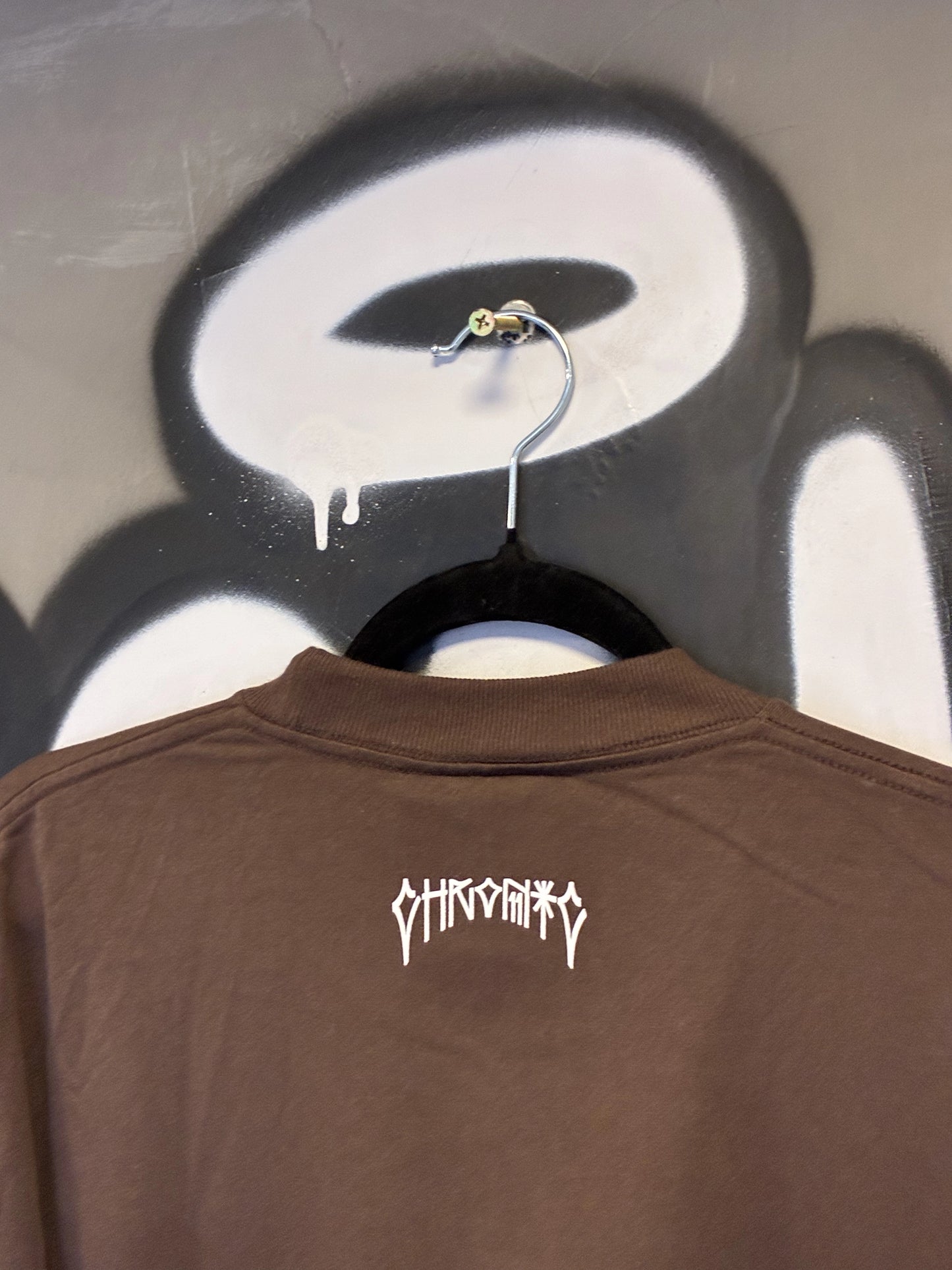 Camisa CHRONIC Recortada - Marrom