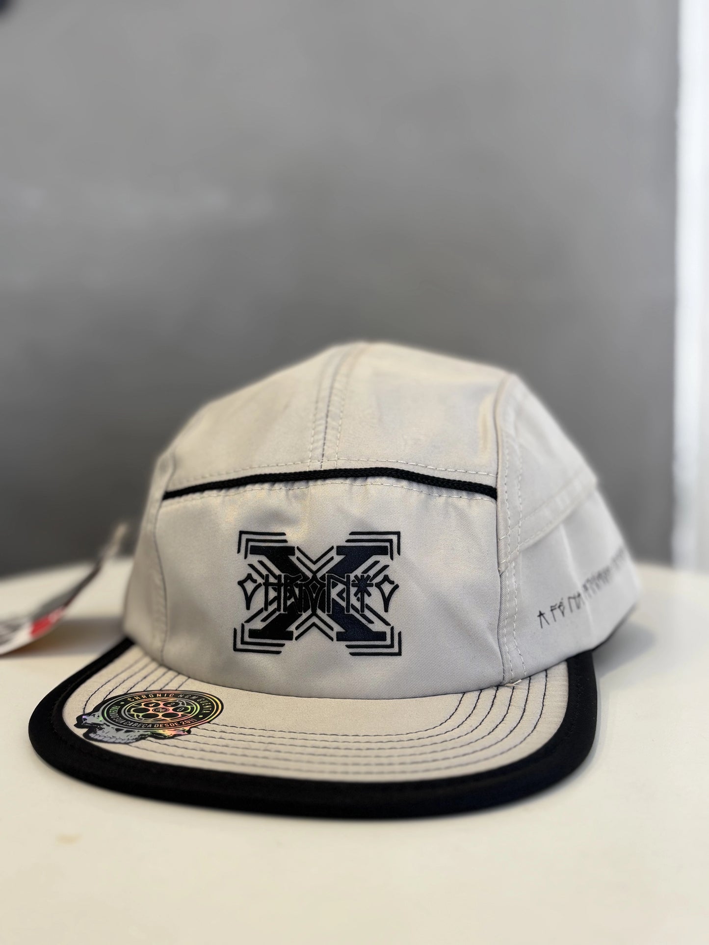 Boné Five Panel Chronic Dexter