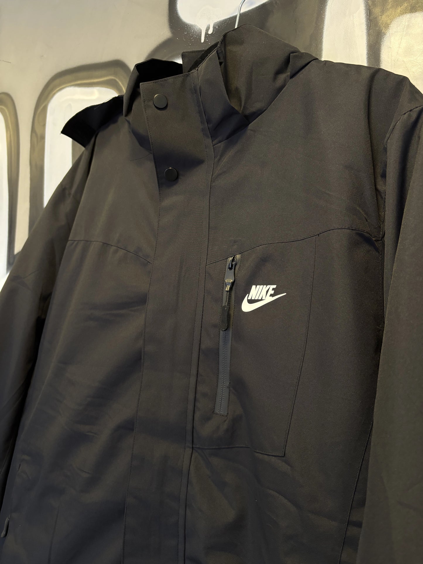 Corta Vento Nike - Preto