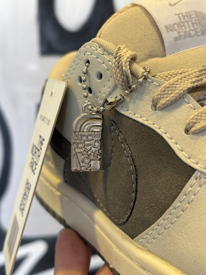 NIKE DUNK LOW THE NORTH FACE