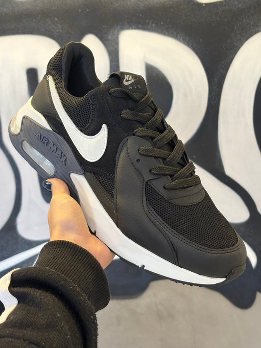 AIR MAX