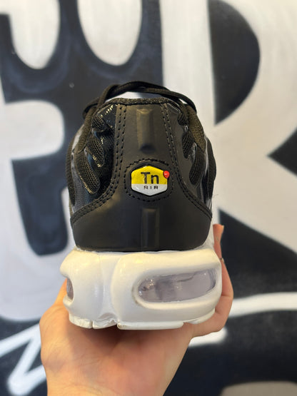 NIKE TN